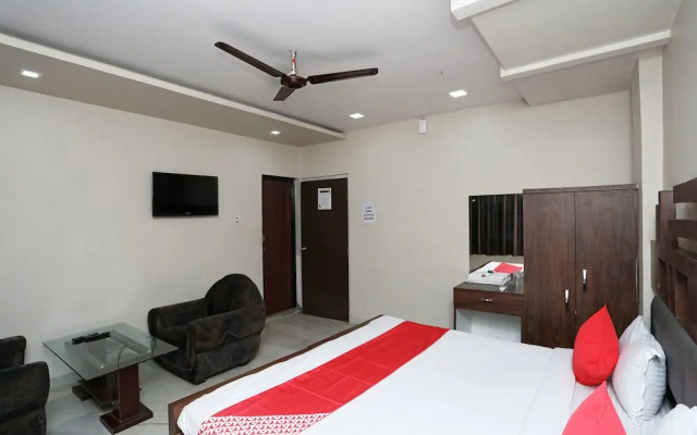 OYO 23385 The Prestige Hotel & Convention
