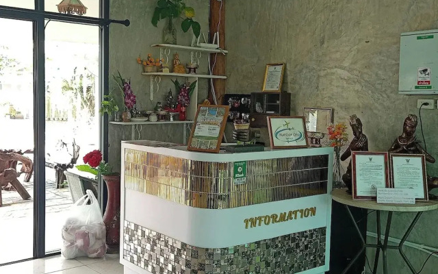 The Forest Hill Cafe & Homestay