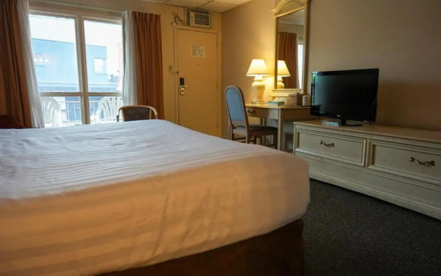 Travelodge At The Falls