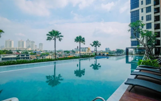 Nice and Spacious 2BR at Permata Hijau Suites Apartment