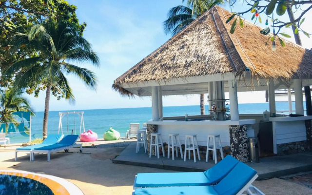 Sand Sea Beach Resort
