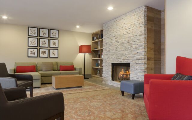 Country Inn & Suites by Radisson, Jackson, TN