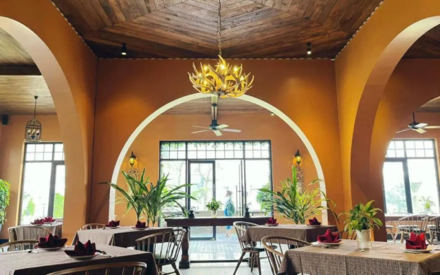 Gia Le Hotel