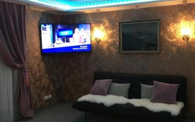 Golden Gapa River Luxury Apartment 16