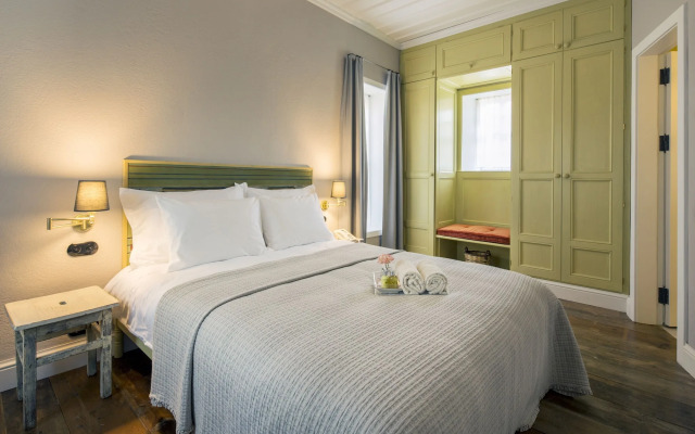 Ida Blue, Adatepe - Adults Only