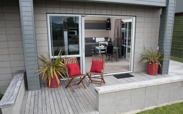 Bay Breeze Accommodation