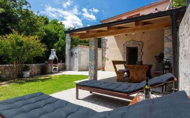 Holiday Home in Polje Near Beach