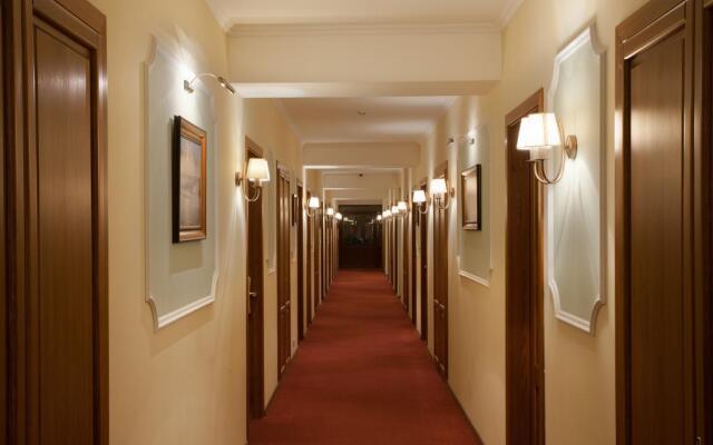 Nikolskiy Posad Hotel