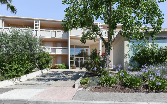 Comfort Aparthotel Six-Fours