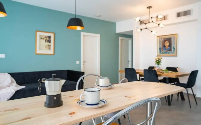 Panoramic Sea Views Coastal Escape by Sea N' Rent