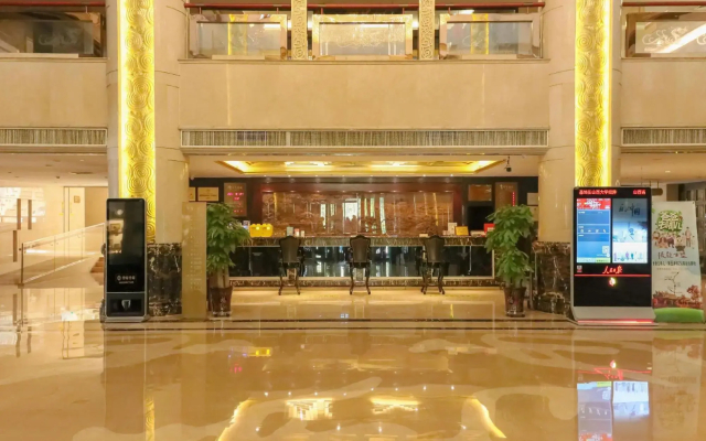 Gold Harbour Holiday Hotel