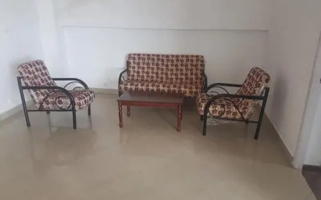 Kumarigiri Holiday Home