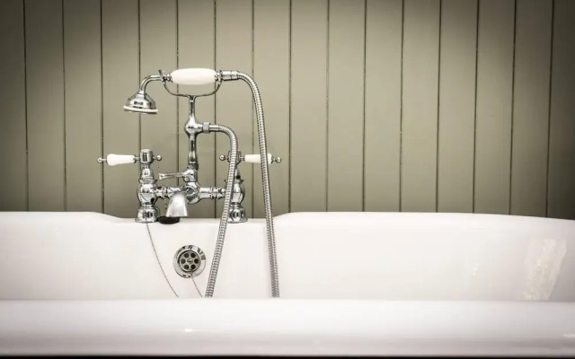 Spectacular 4BR Townhouse in Georgian Quarter, free parking