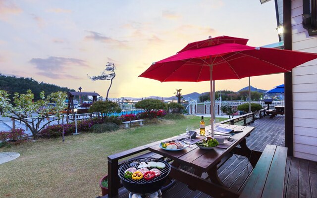 Yeosu Gold Light Pension