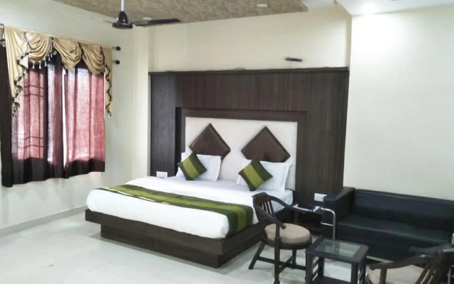 R.S Hotel & Restaurant