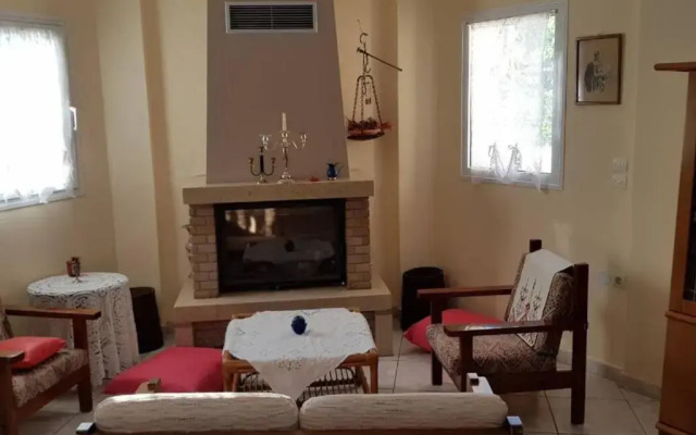 Koulas House in Diava