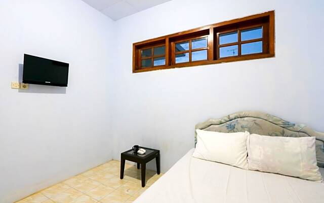 OYO Life 2724 Wisma Wijaya