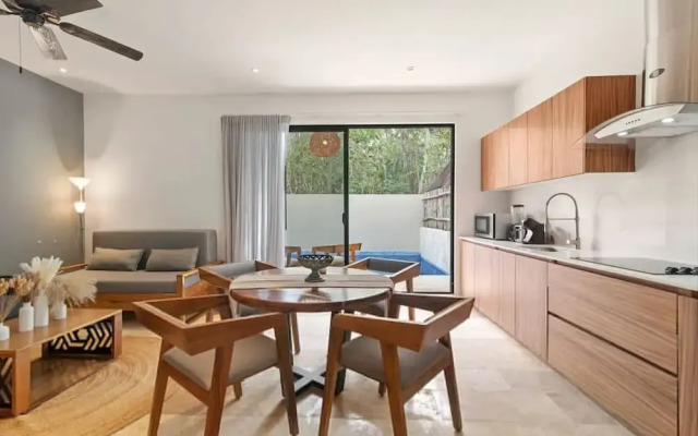 Best Private Pool 1 Full BR 2sofabeds Amenities