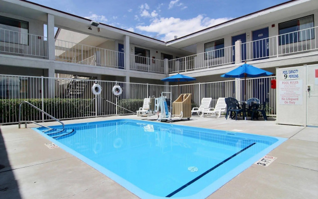 Motel 6-Albuquerque, NM - Coors Road