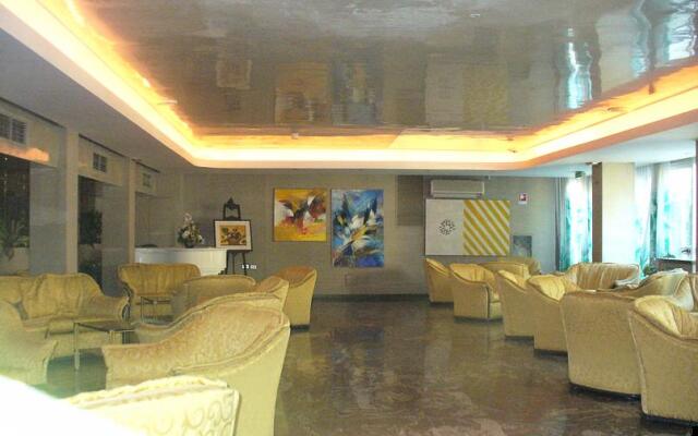 Eden Beach Club