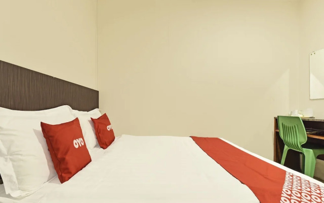 OYO 90727 Hotel Mini Indah