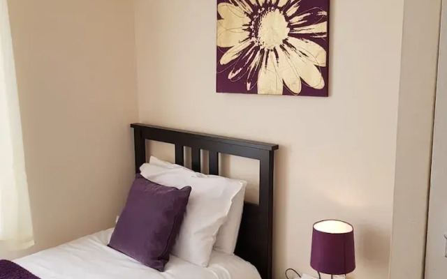Three Bedroom House in Basildon
