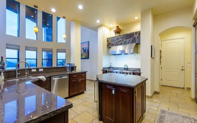 Casa Sunridge 5 Bedroom Home by Redawning