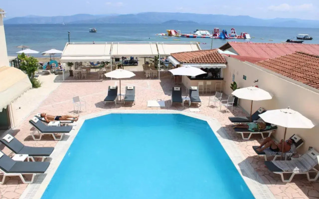 Stavros Beach Hotel