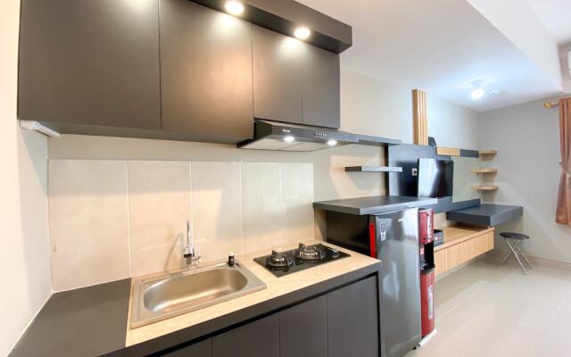 Comfy Studio At LRT City Jatibening Apartment