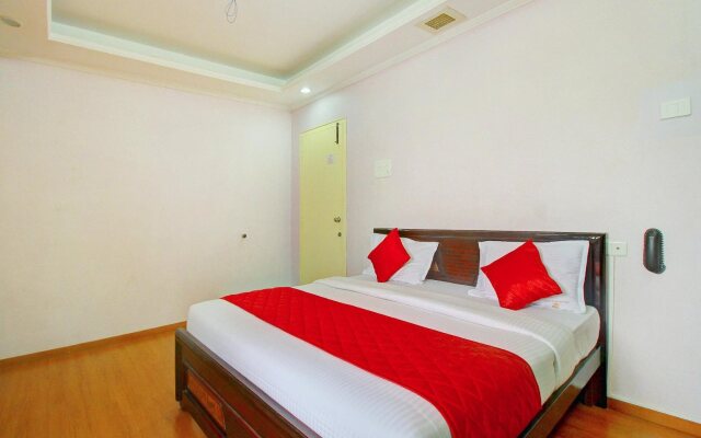 OYO 6732 Dheeran Residency