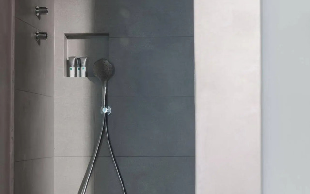 Neptune Luxury Spa Suites