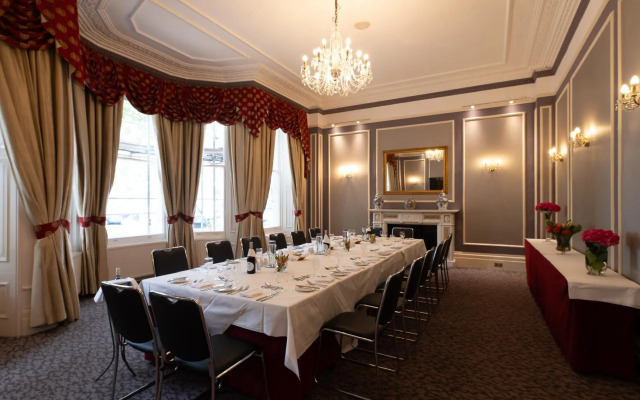 Gem Strathmore Hotel