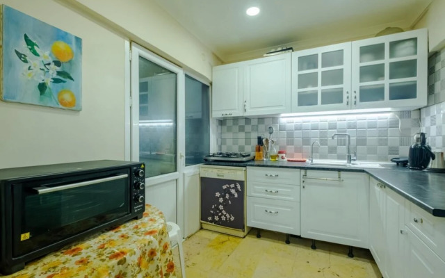 Lovely Flat Near Popular Attractions in Kadikoy
