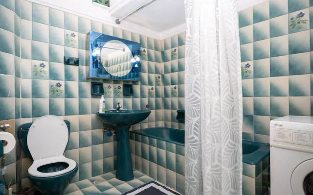 Theoni Central Apartment
