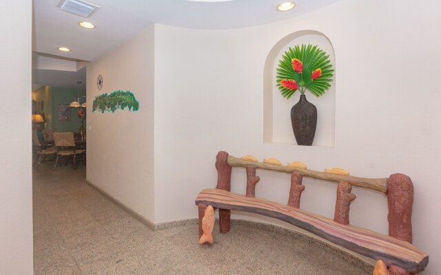 Lawson Rock - Parrotfish 106