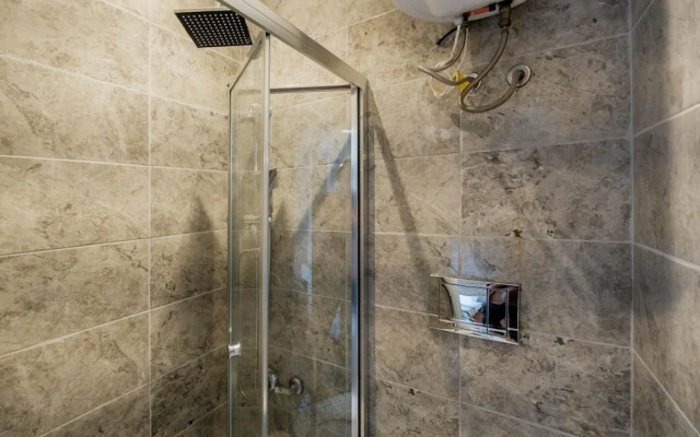 Rustic Stone Flat 5 min to Taksim Square