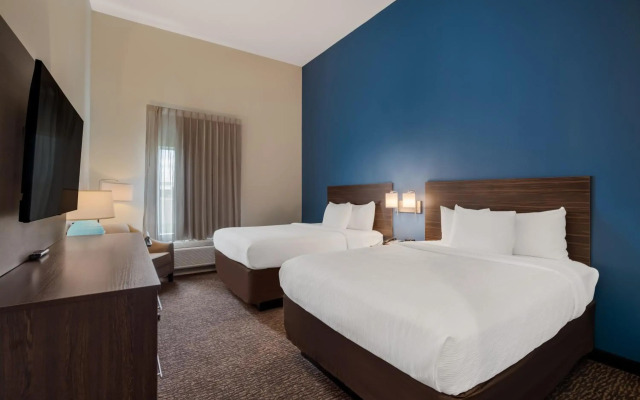 La Quinta Inn & Suites by Wyndham Sulphur (Lake Charles)