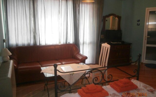 Maystorov Guest House