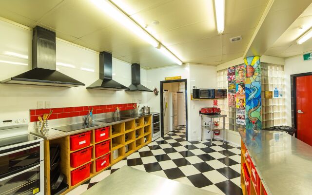 Tahuna Pod Hostel