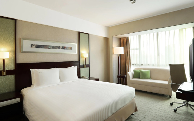 Holiday Inn Shanghai Pudong Nanpu by IHG