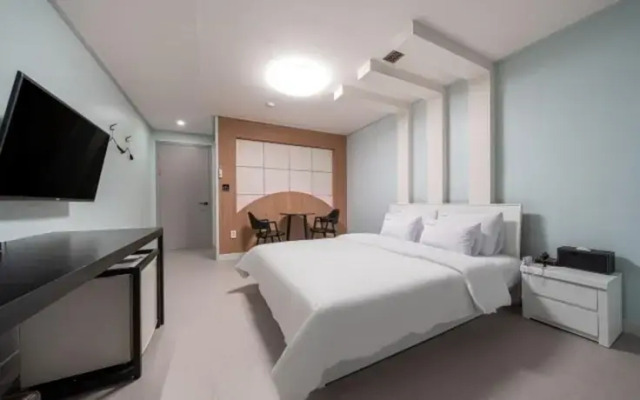 Suwon (Ingyedong) Kkul