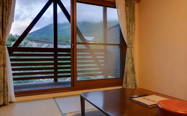 Niseko Goshiki Onsen Ryokan