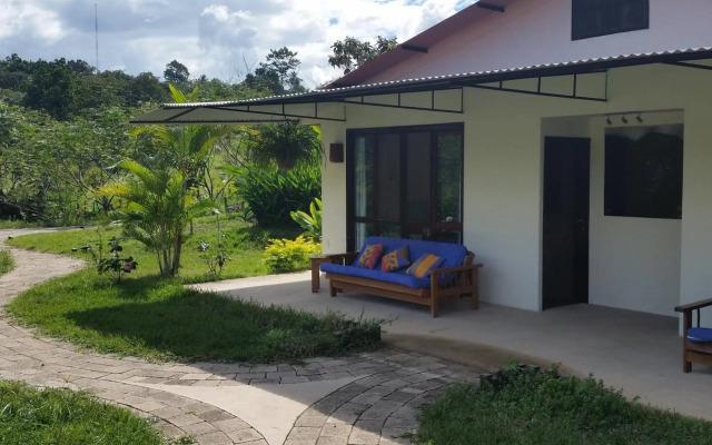Los Susurros Casa