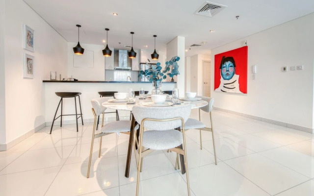 Maison Privee - Aesthetic Apt w/ Stunning Vw in Luxurious Building