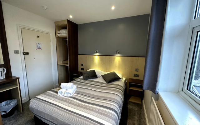 Gainsborough Lodge