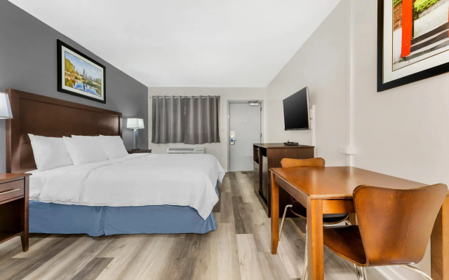 Rodeway Inn Lyons - La Grange