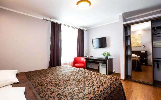 Primo Hotel