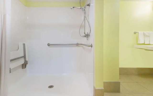 Days Inn By Wyndham Paintsville