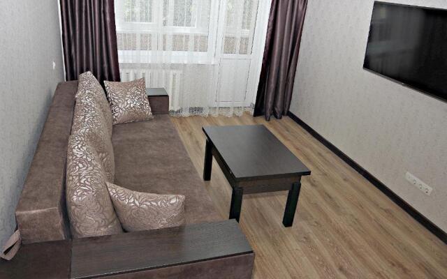 2 х ком квартира с новым ремонтом на Мотеле