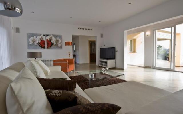 Luxury Villa Style